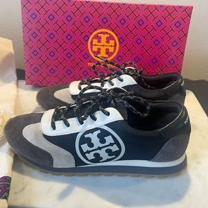 Tory Burch Sneakers